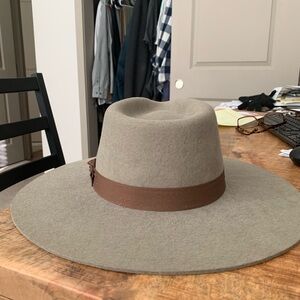 Western Wide Brim Hat in Olive and Brown New with Tags.  Brand Charlie Horse